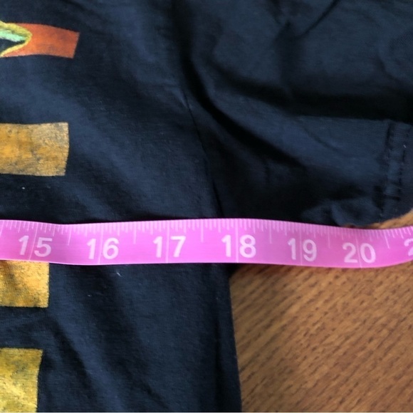 Star Wars Baby Yoda black short sleeve graphic tee in size M - Picture 5 of 6